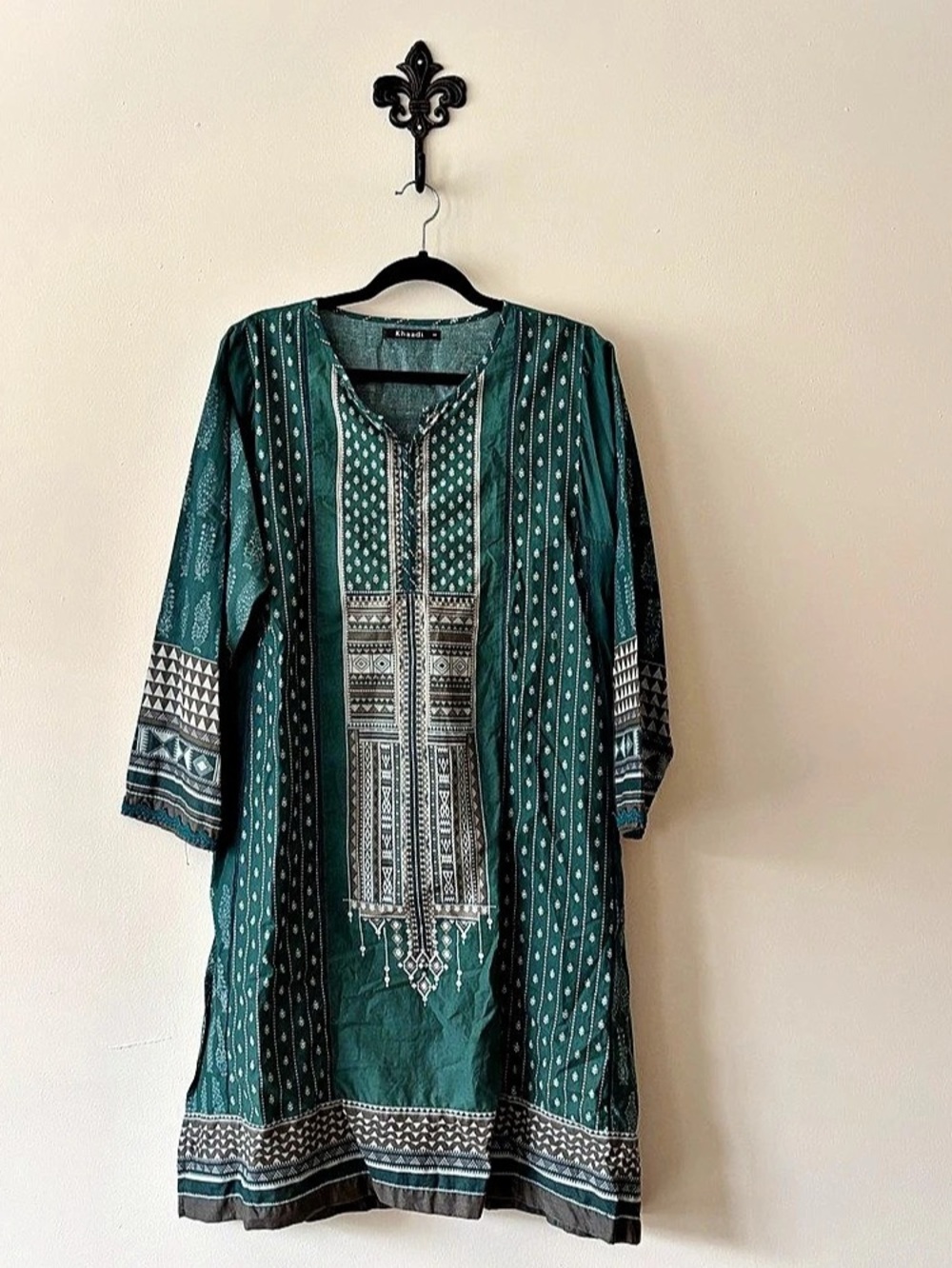 Khaadi Printed Kurta in Green & White Size Large Like New